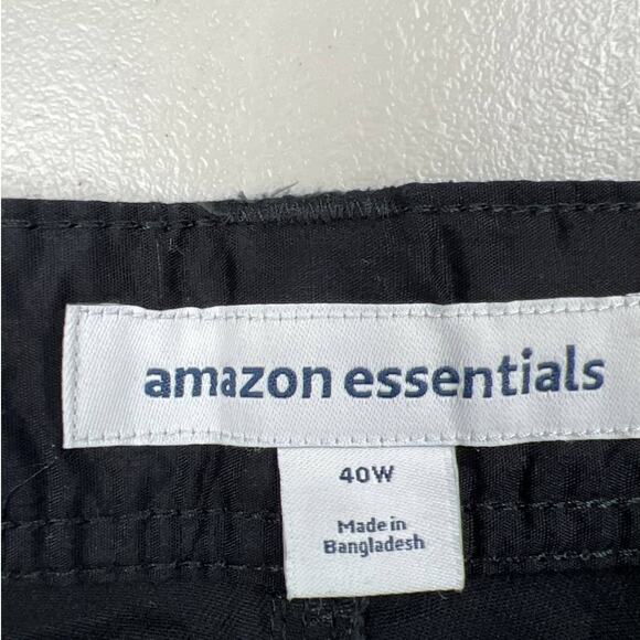 Amazon Essentials Men's 40W Black 10" Inseam Classic Fit Cargo Shorts Cotton - Picture 3 of 11